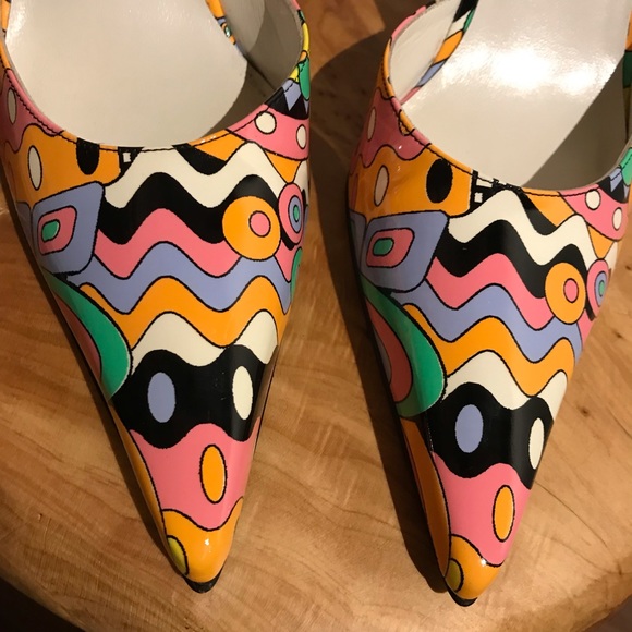 Stuart Weitzman Patent Leather Slingback Pumps - Picture 5 of 8